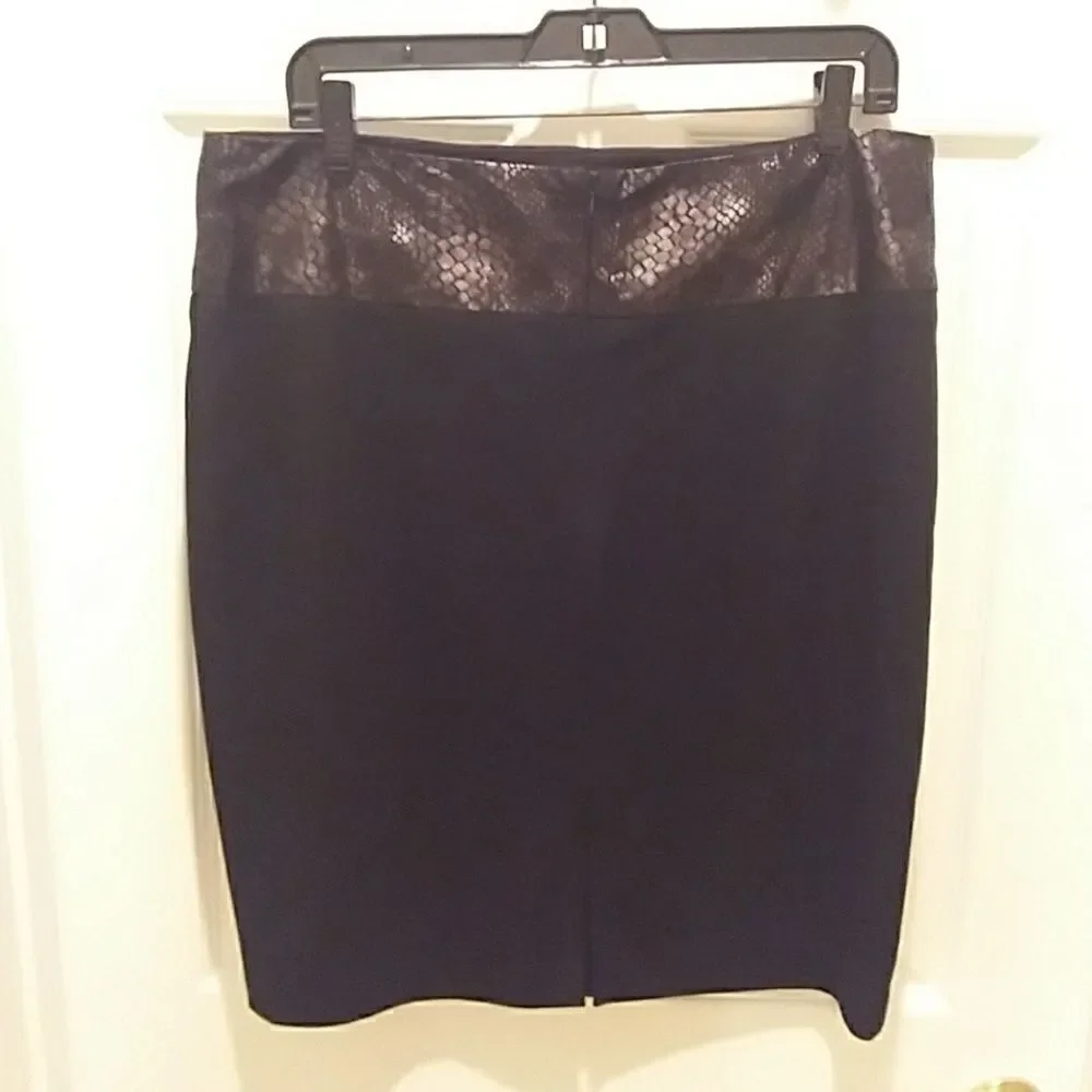 Courtenay Black Pencil Skirt Sz 12